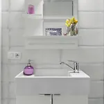 דירה Lovely Boutique 2x1br Nearby Chopin Airport & 15 Min To Centre By Tram *