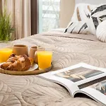 Lovely Boutique 2x1br Nearby Chopin Airport & 15 Min To Centre By Tram