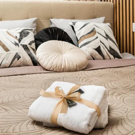 Lovely Boutique 2x1br Nearby Chopin Airport & 15 Min To Centre By Tram Varsóvia