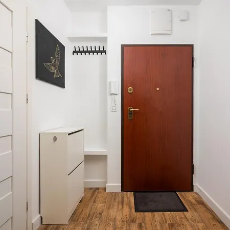 شقة Lovely Boutique 2x1br Nearby Chopin Airport & 15 Min To Centre By Tram