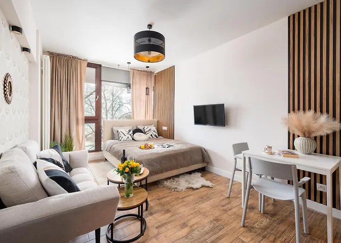 شقة Lovely Boutique 2x1br Nearby Chopin Airport & 15 Min To Centre By Tram