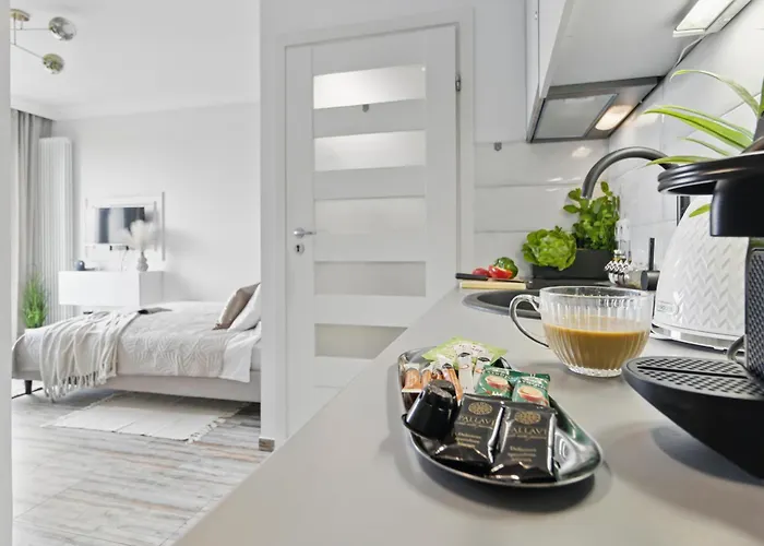 شقة Lovely Boutique 2x1br Nearby Chopin Airport & 15 Min To Centre By Tram *