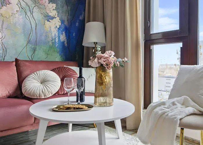 شقة Lovely Boutique 2x1br Nearby Chopin Airport & 15 Min To Centre By Tram *