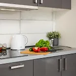 Lovely Boutique 2x1br Nearby Chopin Airport & 15 Min To Centre By Tram Διαμέρισμα *