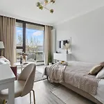 Lovely Boutique 2x1br Nearby Chopin Airport & 15 Min To Centre By Tram Apartamento Varsóvia